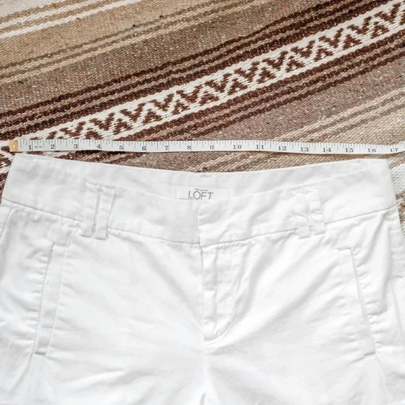 ANN TAYLOR LOFT SHORTS SZ 8 WHITE CHINO TWILL 5" INSEAM POCKETS 100% COTTON - Picture 5 of 7
